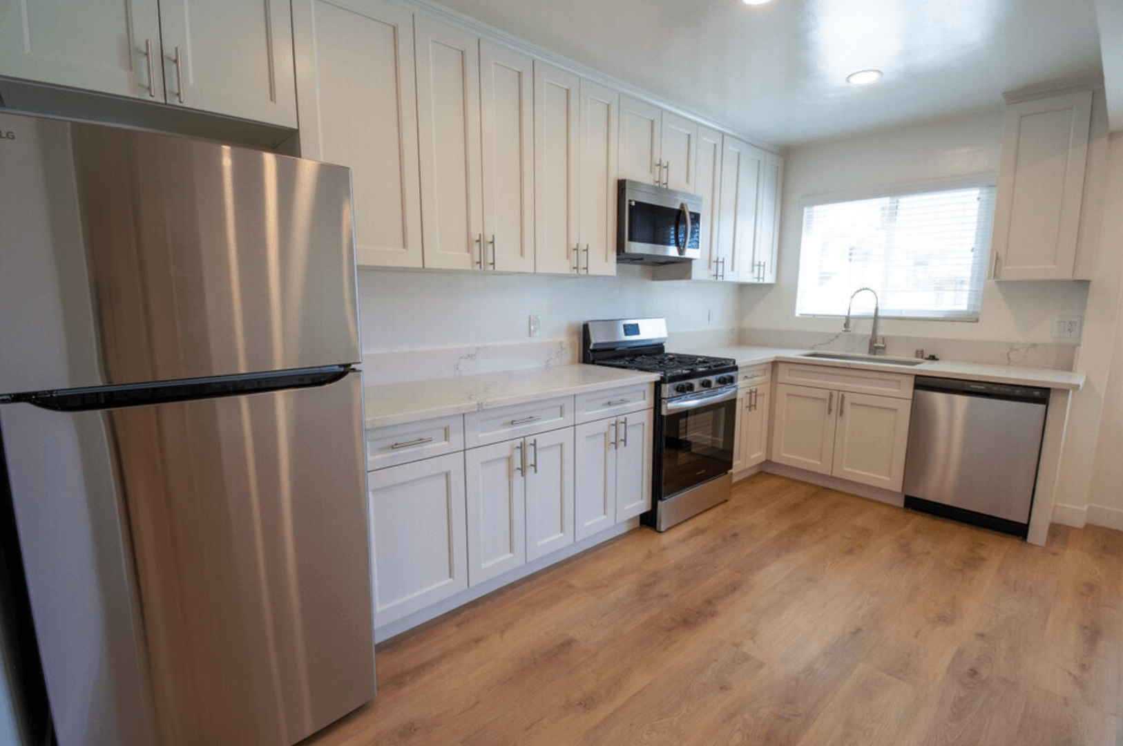Los Angeles Apartment: 1625-1627 N. Laurel Ave.