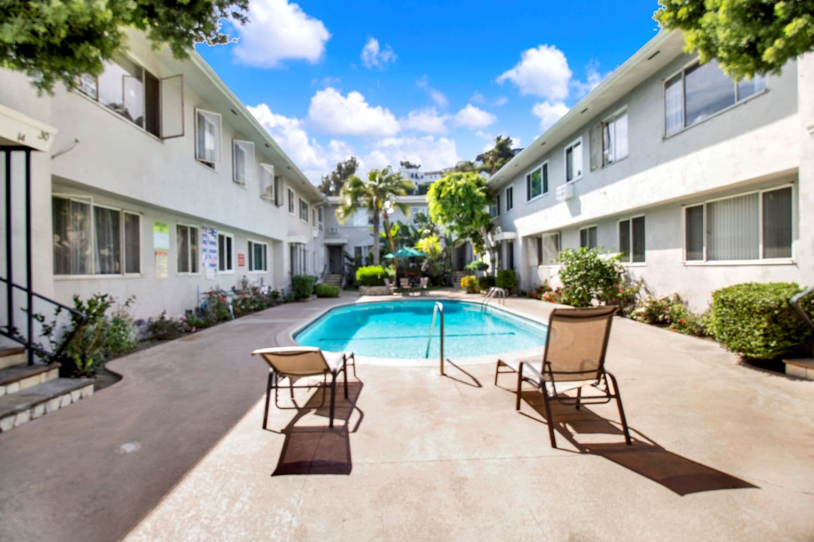 Los Angeles Apartment: 1625-1627 N. Laurel Ave.