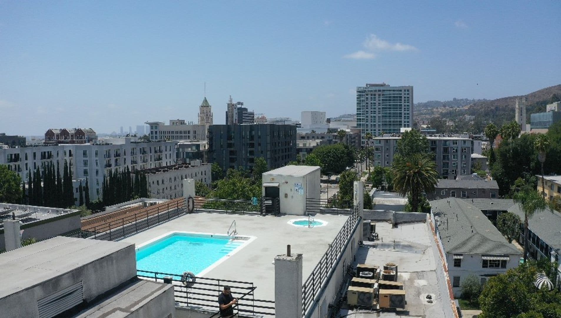 Los Angeles Apartment: 6633 Yucca St.