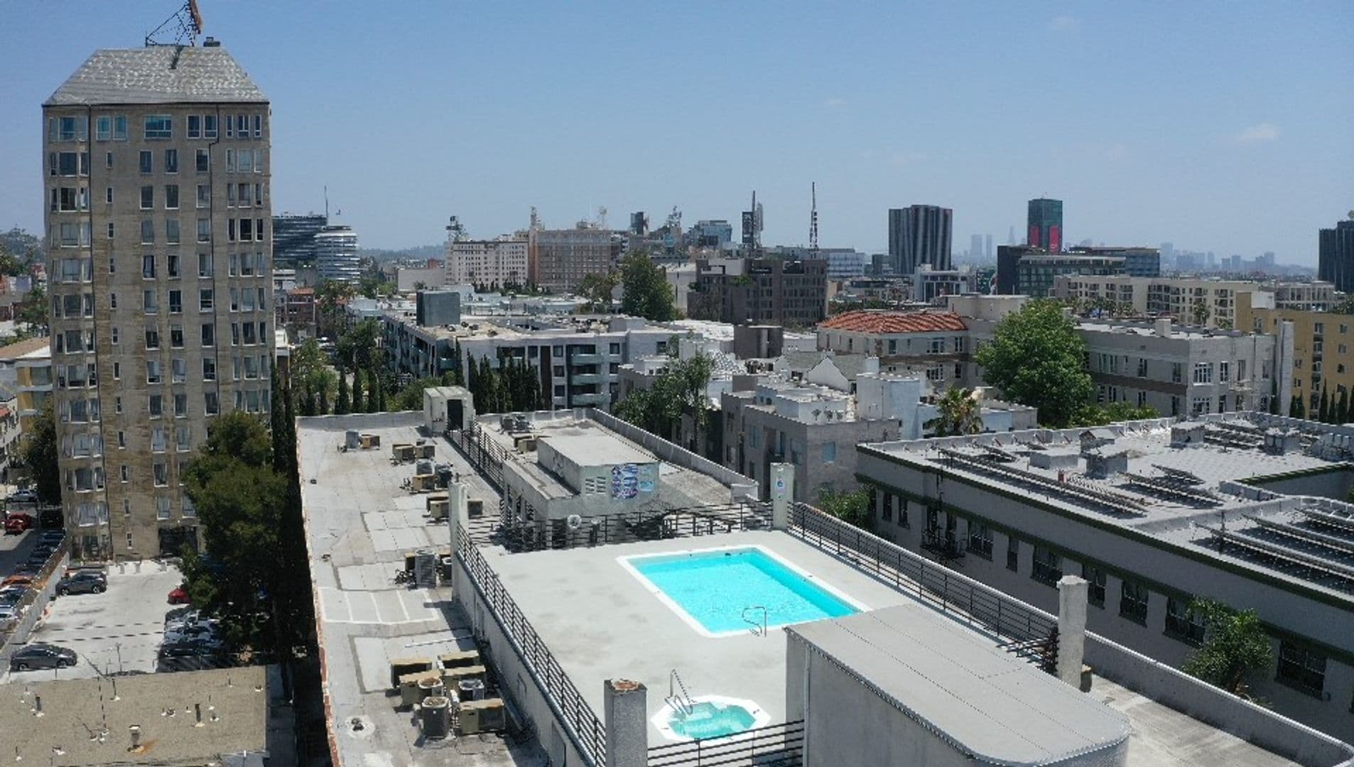Los Angeles Apartment: 6633 Yucca St.