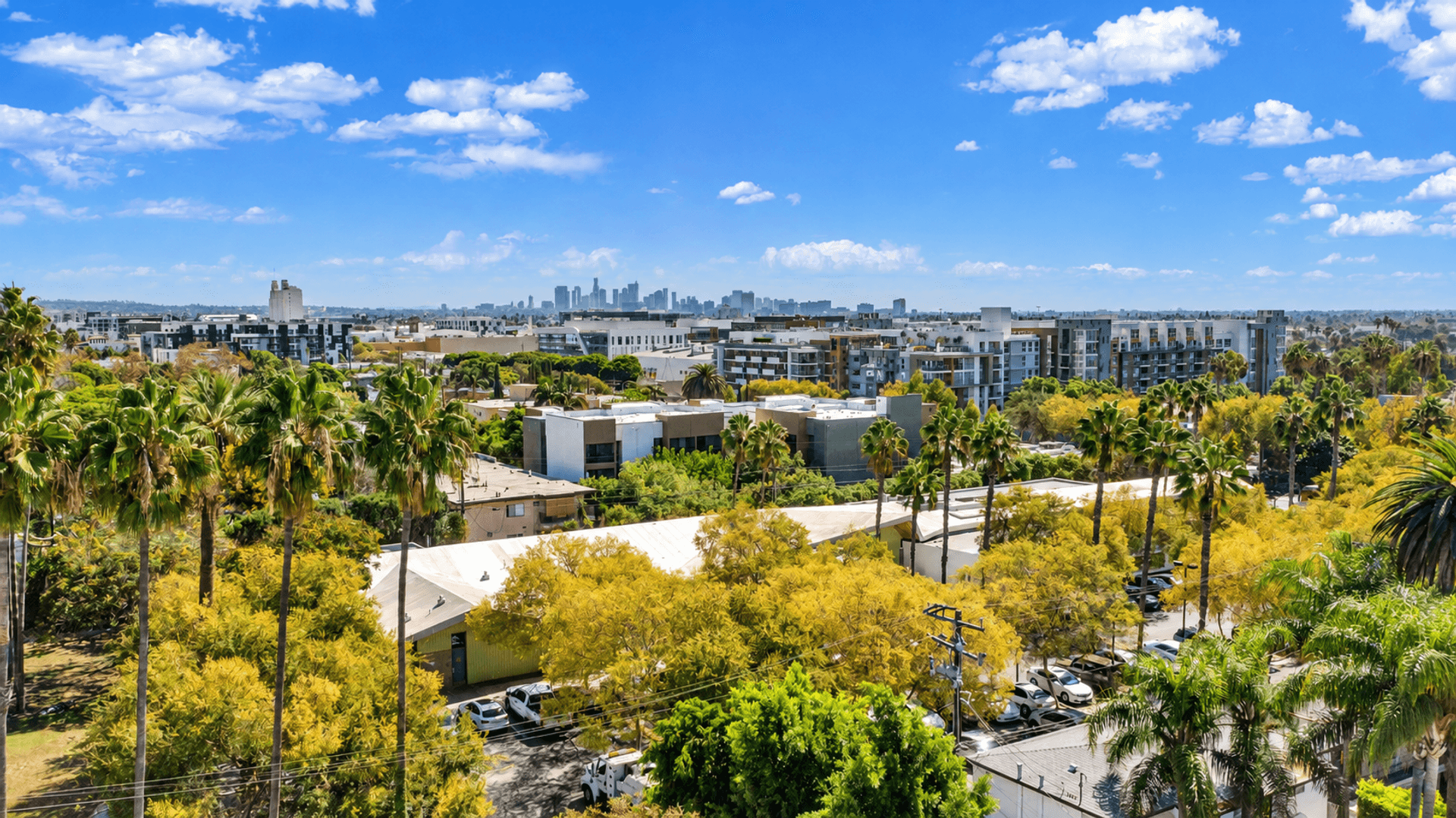 West Hollywood Apartment: 1153 N. Vista St.