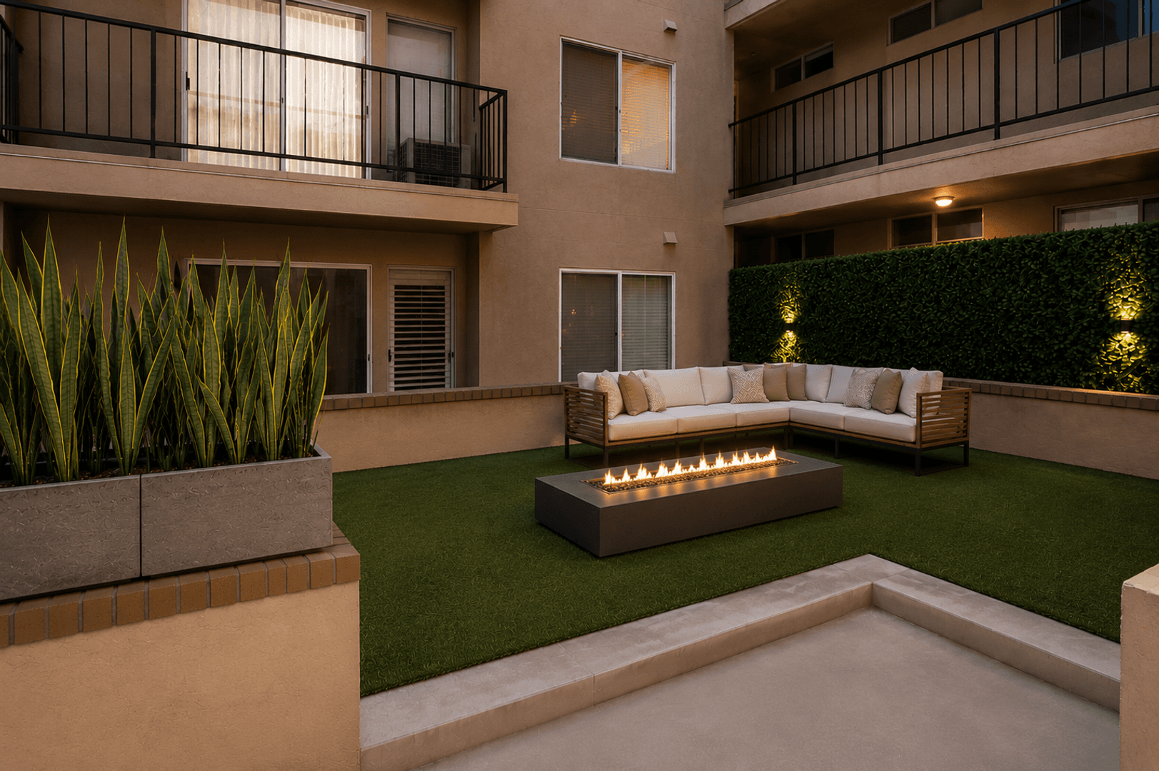 Los Angeles Apartment: 3344 castle heights ave.