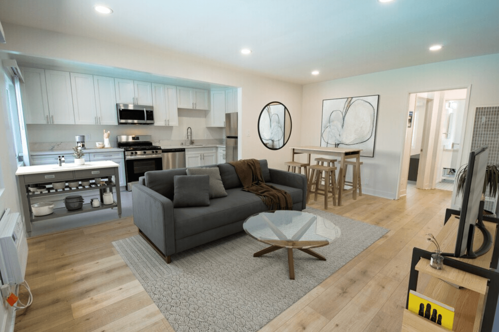 Los Angeles Apartment: 1625-1627 N. Laurel Ave.