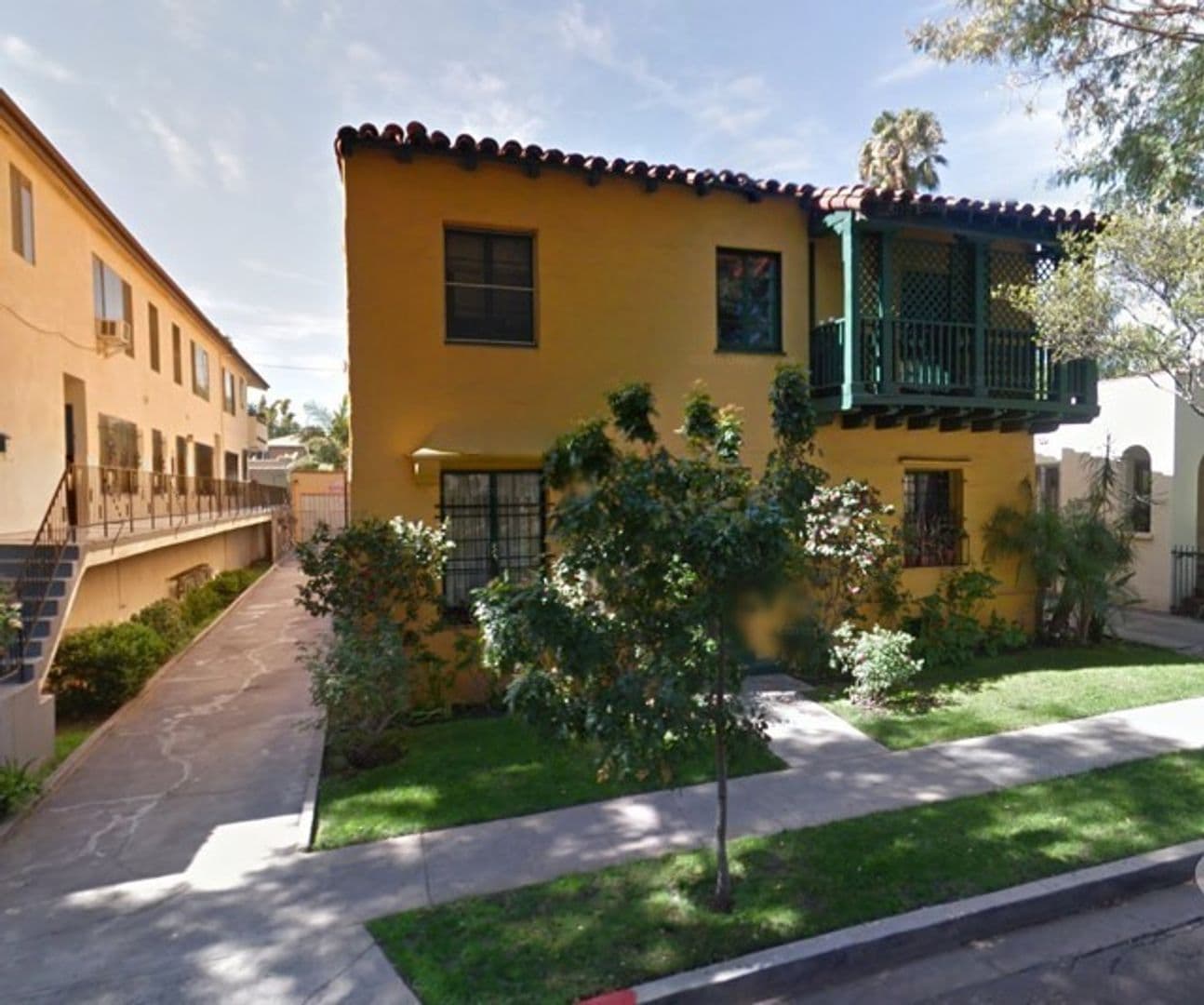 West Hollywood Apartment: 1153 N. Vista St.
