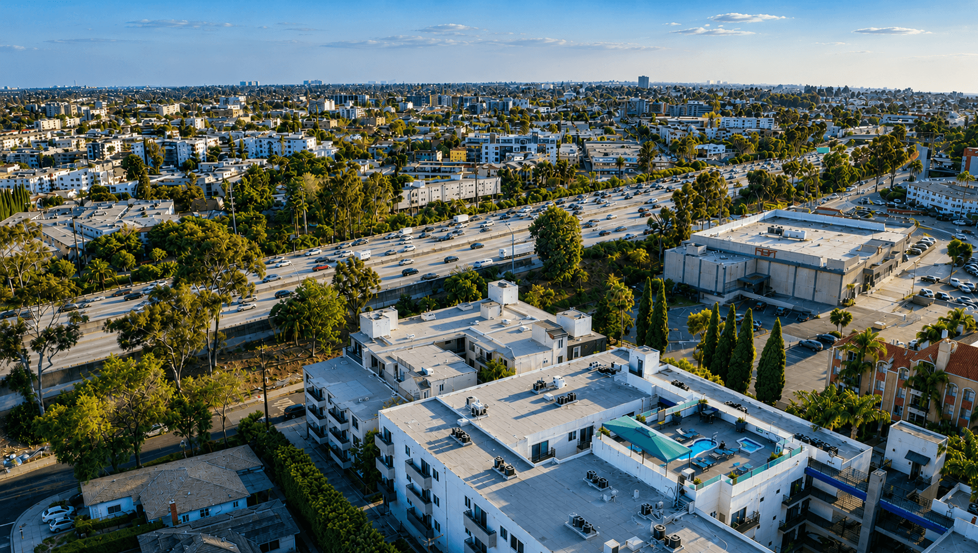 Los Angeles Apartment: 3344 castle heights ave.