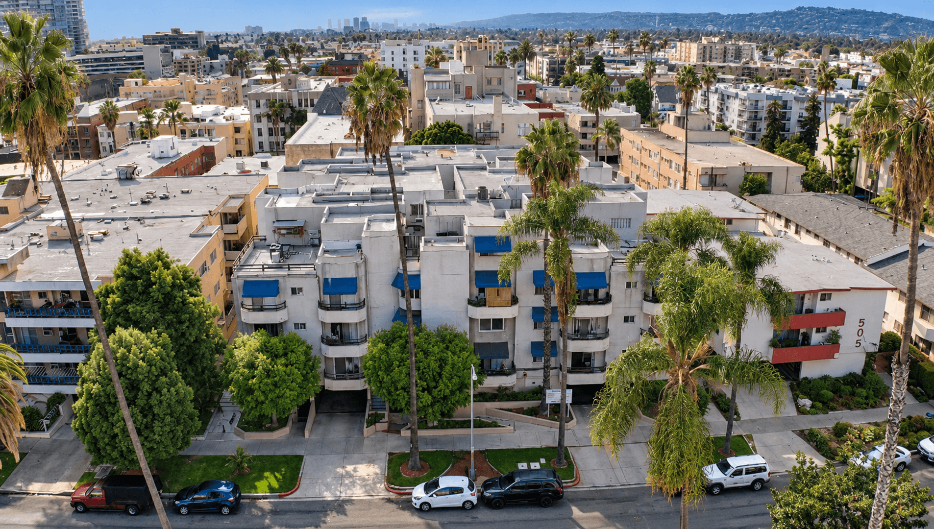 Los Angeles Apartment: 515 S. Harvard Blvd.