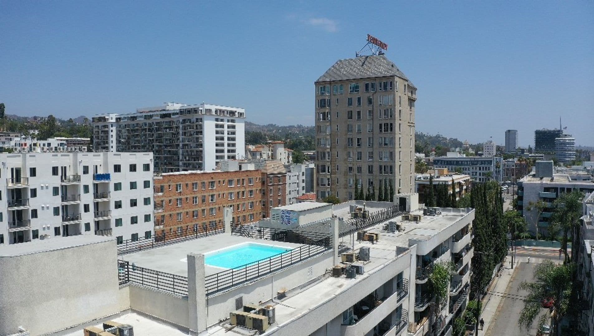 Los Angeles Apartment: 6633 Yucca St.