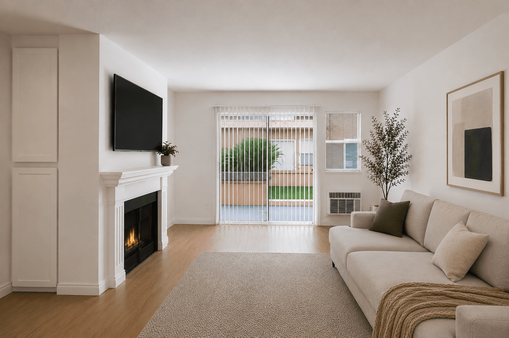 Los Angeles Apartment: 3344 castle heights ave.