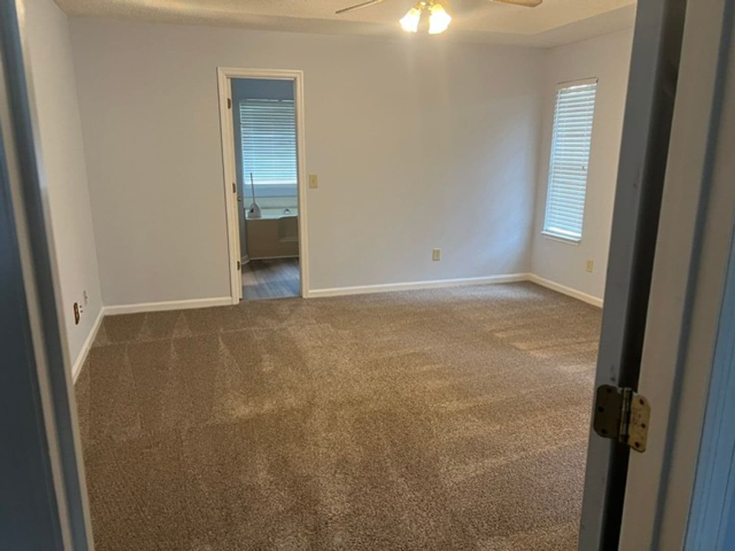 Warner Robins House: 121 Timber Ridge Drive