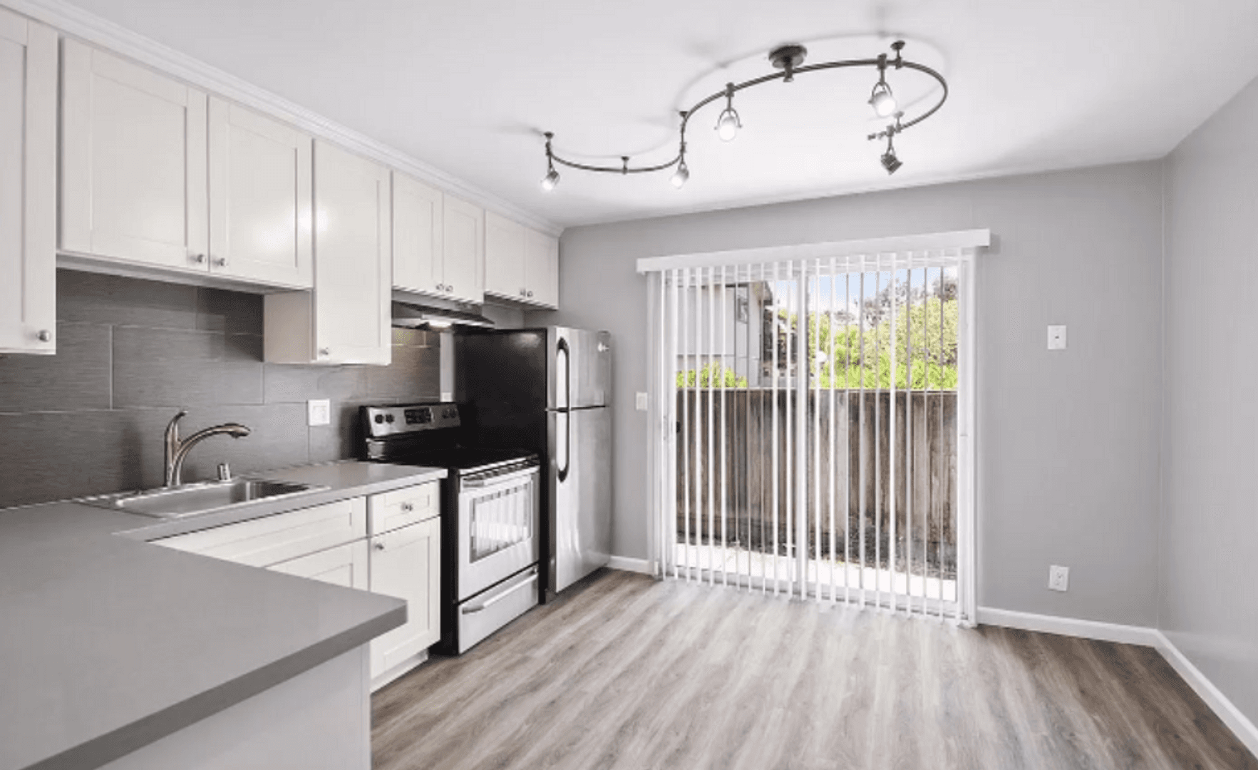 Mountain View Apartment: 37-41 Sherland Avenue