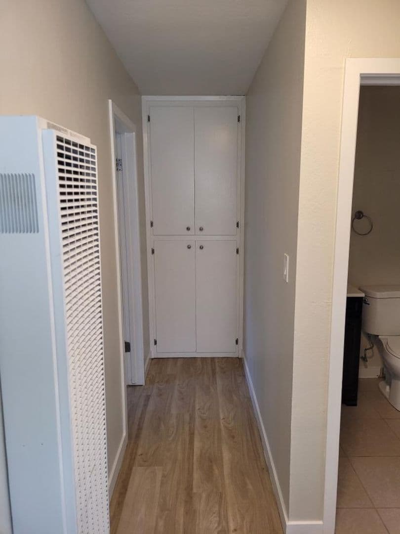 Hayward Apartment: 25401 Cypress Ave