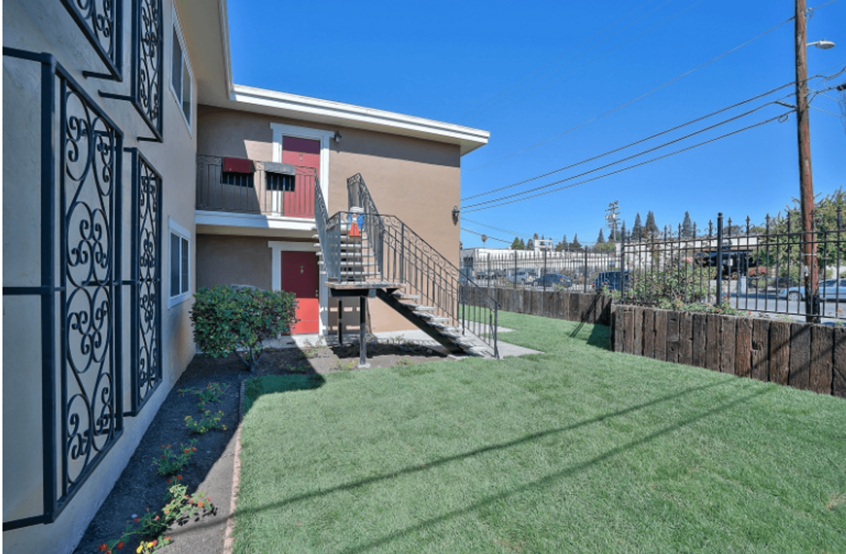 Hayward Apartment: 25401 Cypress Ave