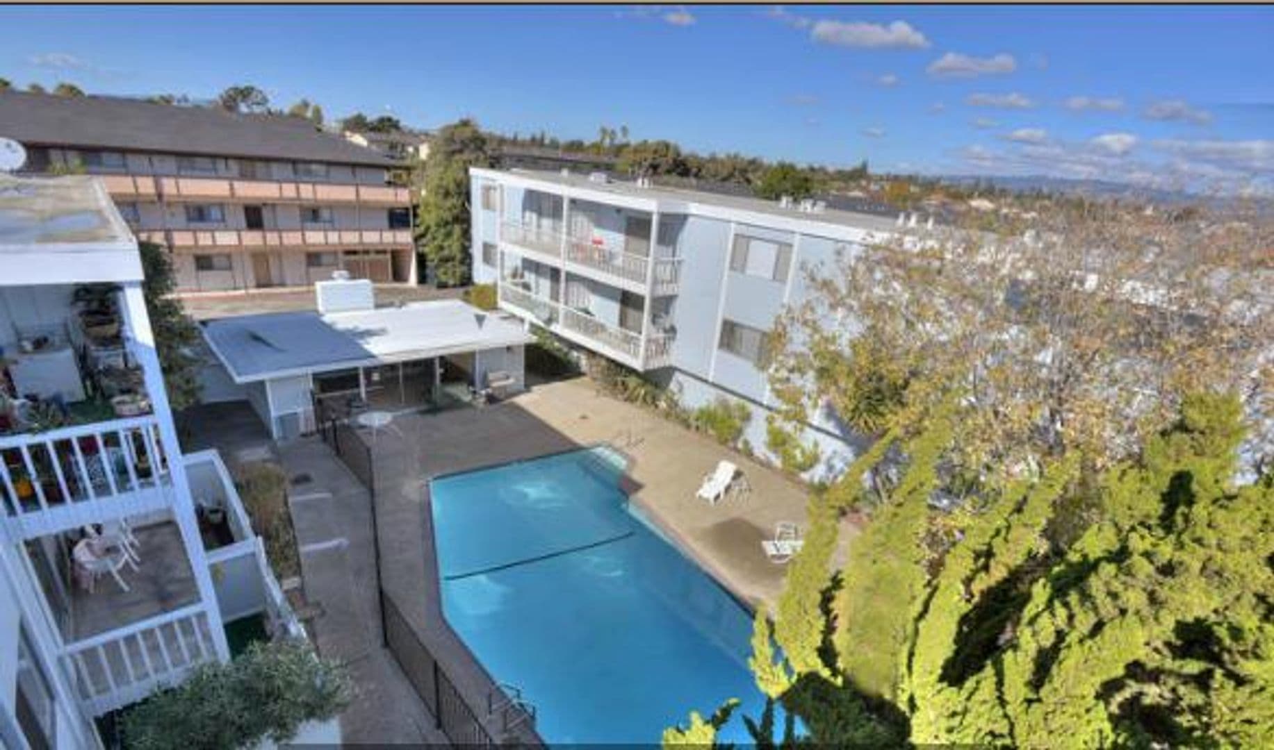 Alameda Apartment: 2019 Shoreline Drive
