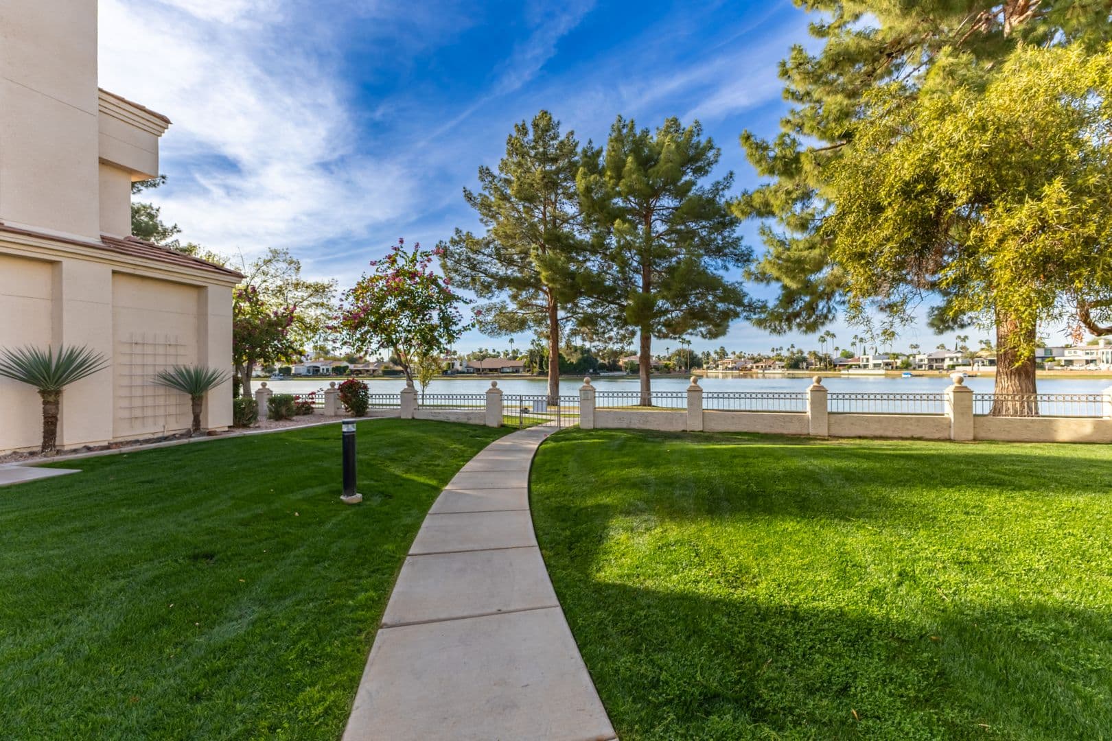 Scottsdale Condo: 8270 N Hayden Rd #2043