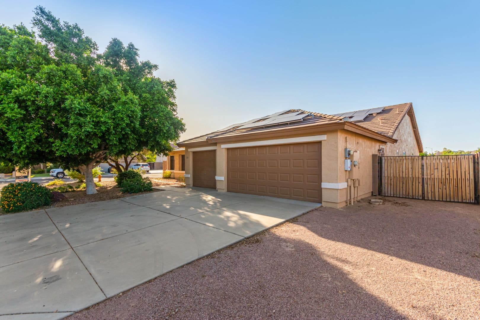Peoria House: 8440 W Alex Ave