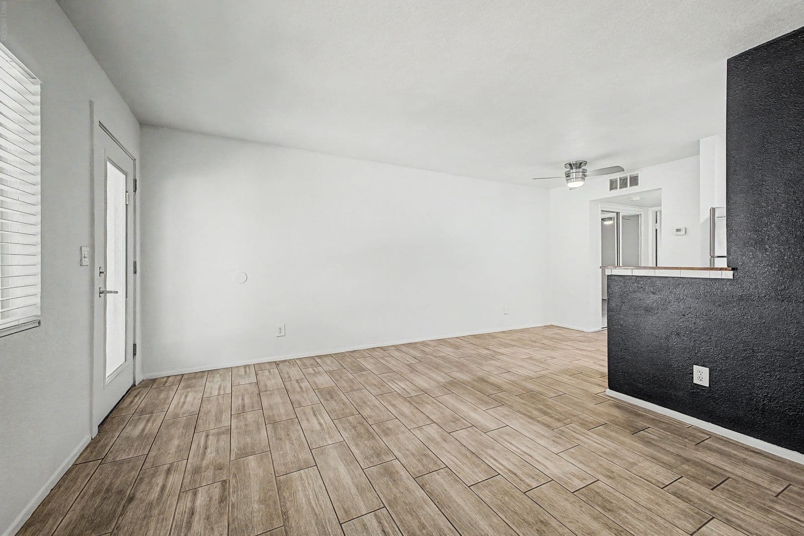 Phoenix Apartment: 1701 E. Cambridge Ave.