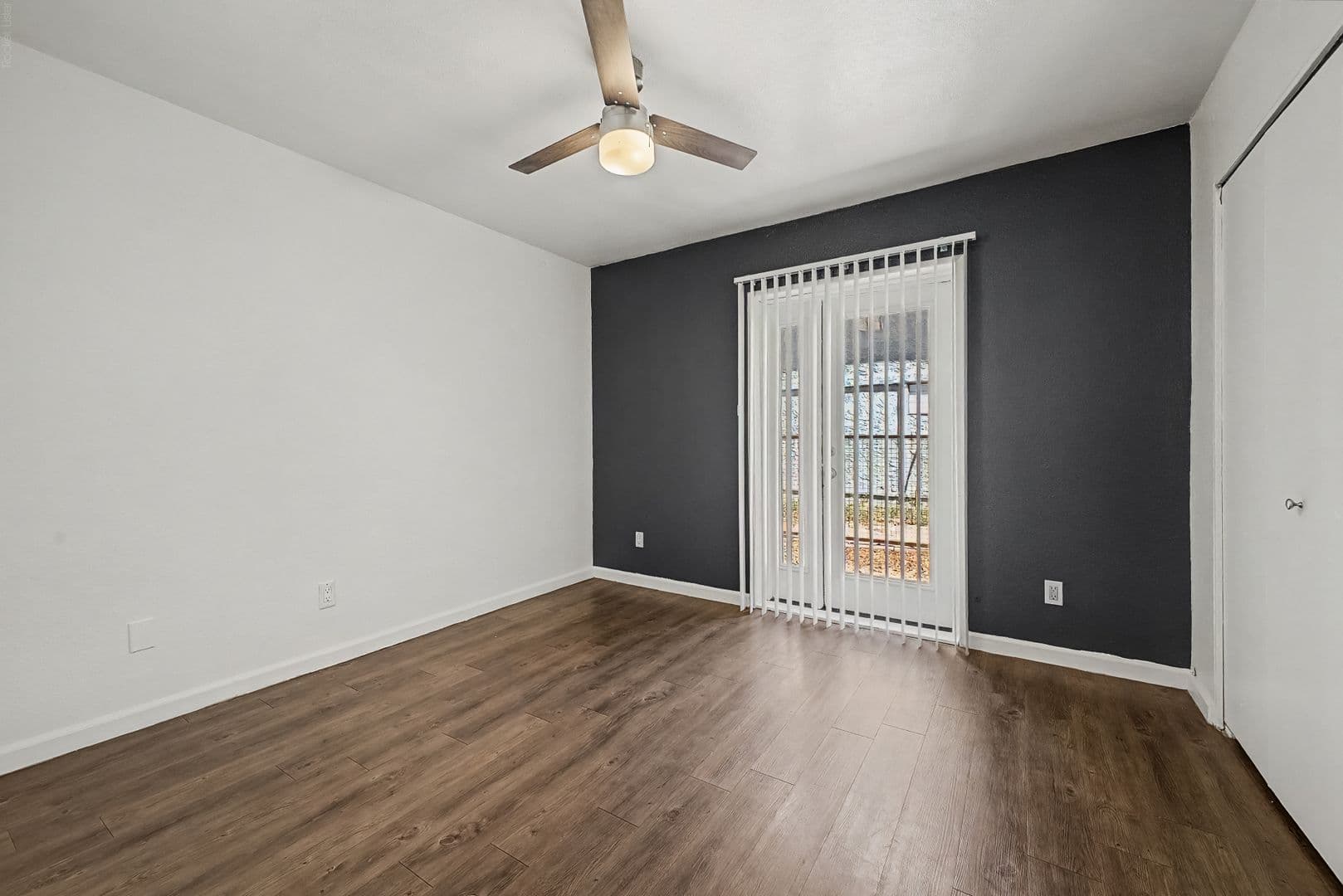 Phoenix Apartment: 1632 E. Cambridge Ave.