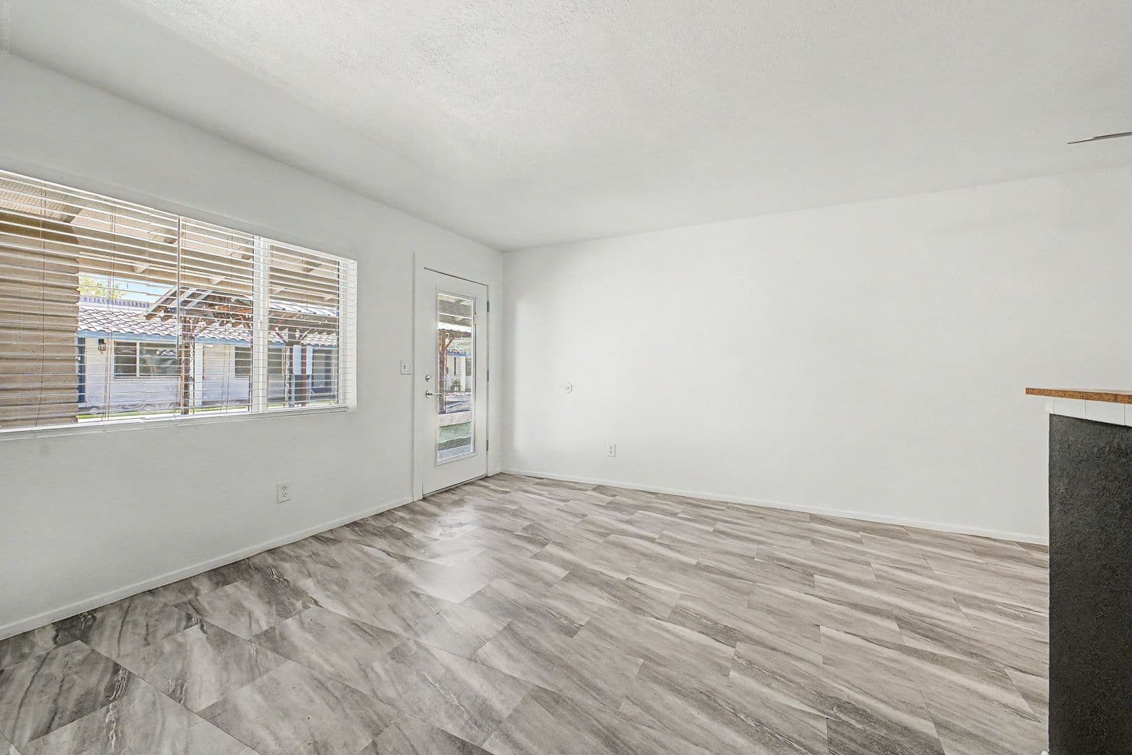 Phoenix Apartment: 1701 E. Cambridge Ave.