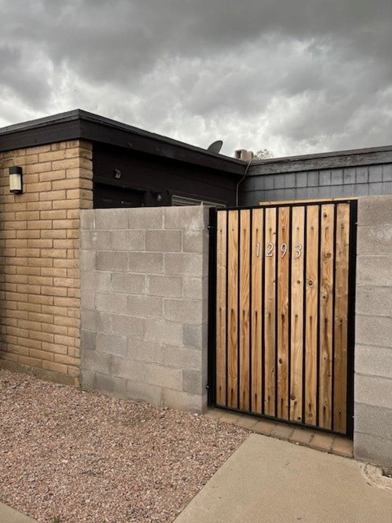 Tempe Condo: 1293 W 5th St
