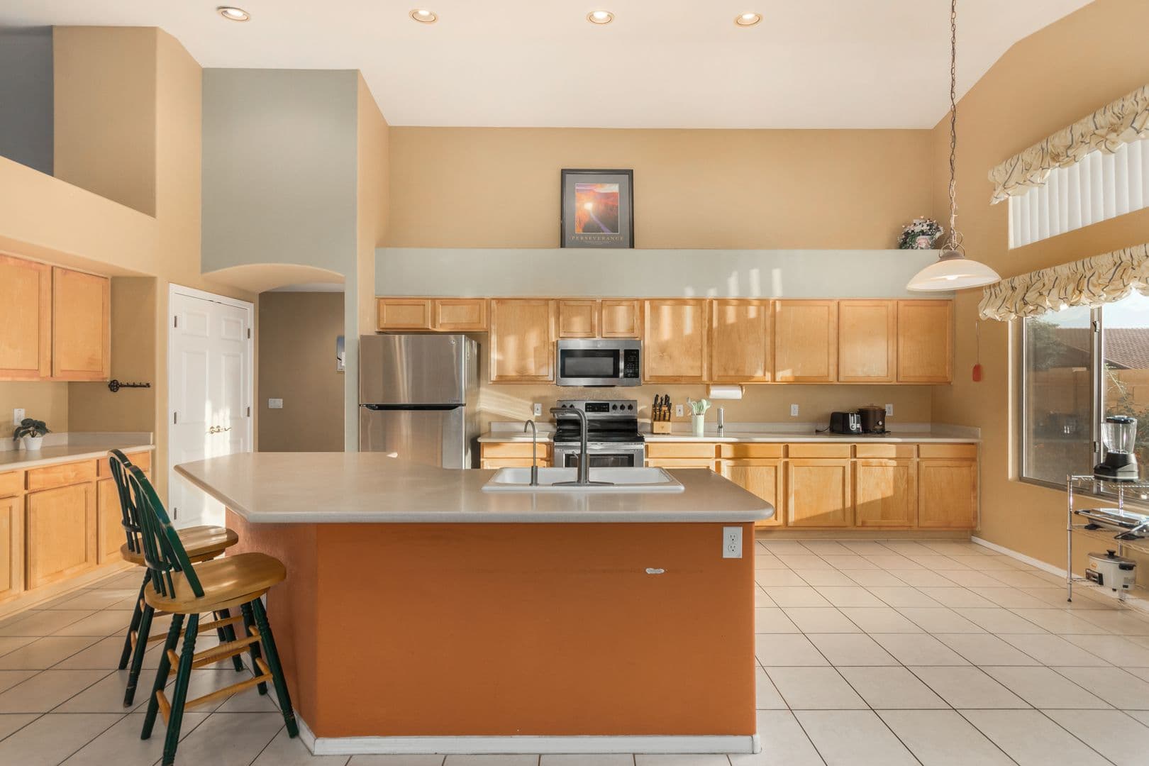 Peoria House: 8440 W Alex Ave