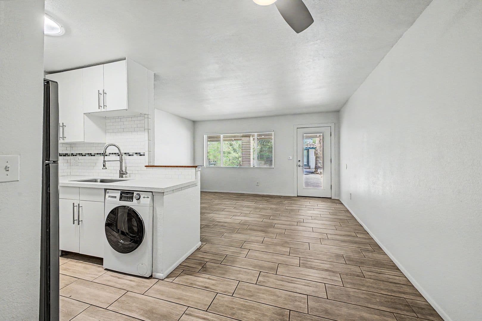 Phoenix Apartment: 1701 E. Cambridge Ave.
