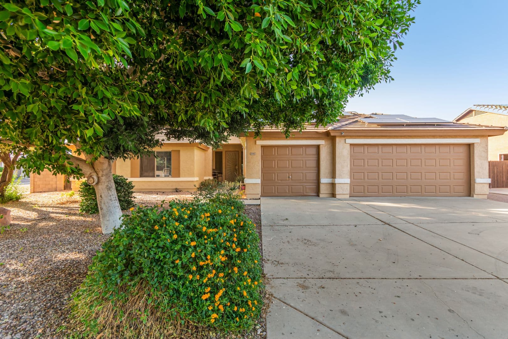 Peoria House: 8440 W Alex Ave