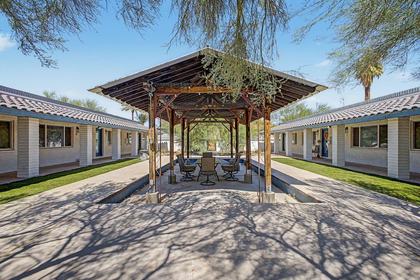 Phoenix Apartment: 1701 E. Cambridge Ave.