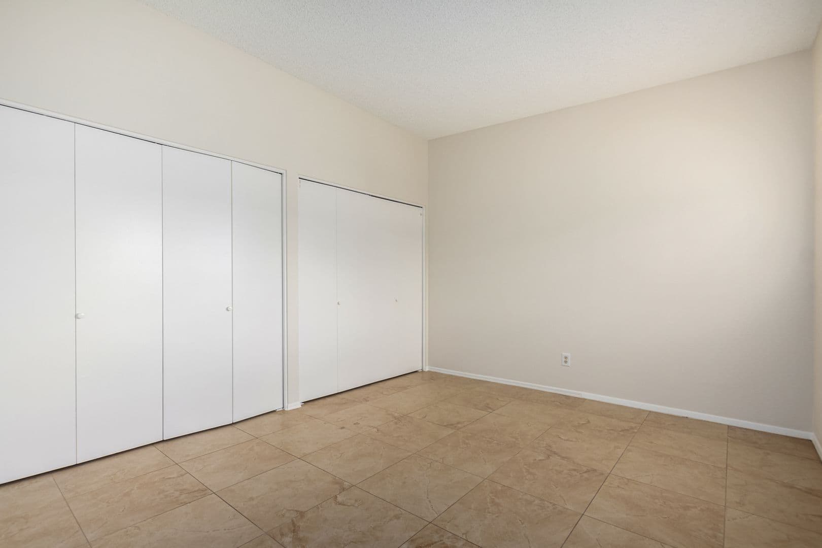 Tempe Condo: 1293 W 5th St