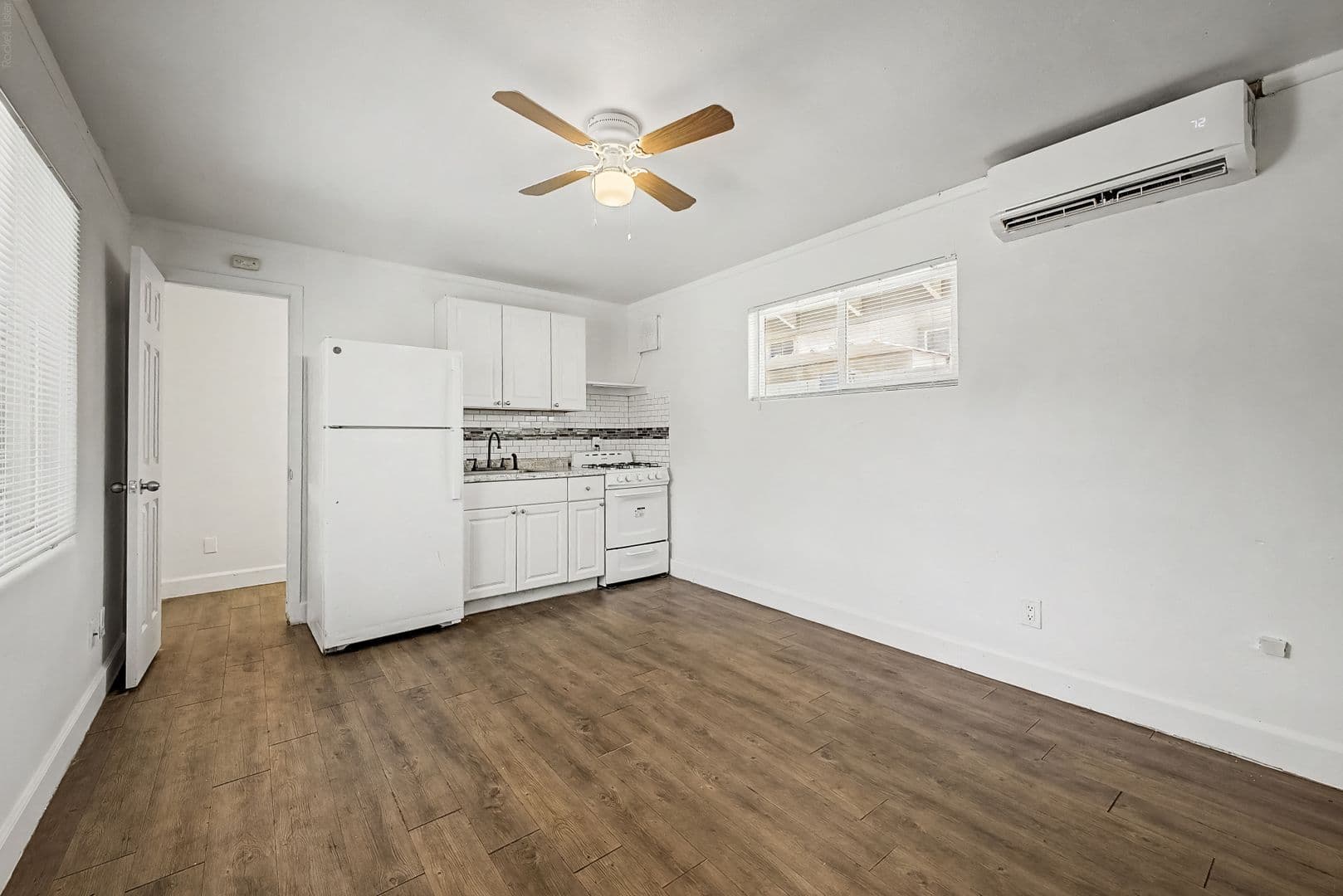 Phoenix Apartment: 1632 E. Cambridge Ave.