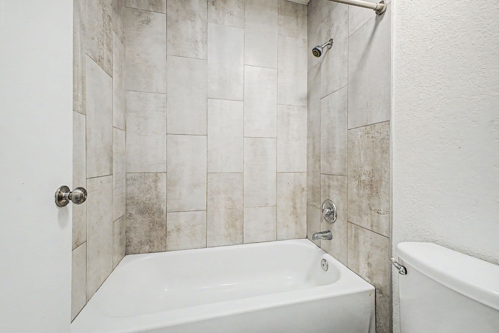 Phoenix Apartment: 1701 E. Cambridge Ave.