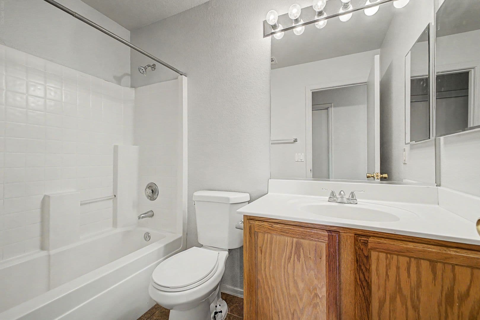 Phoenix House: 8904 W Edgemont Ave