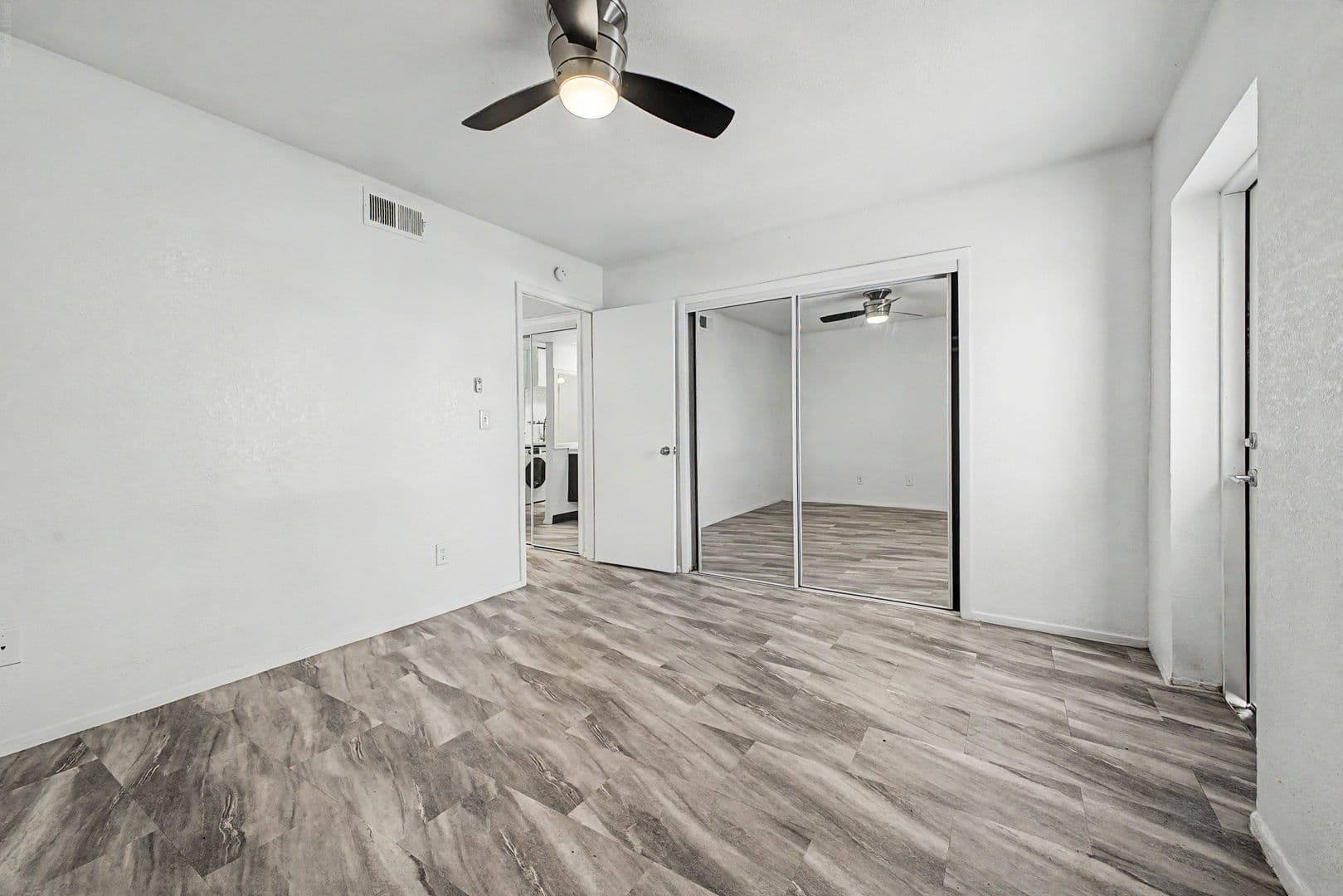 Phoenix Apartment: 1701 E. Cambridge Ave.