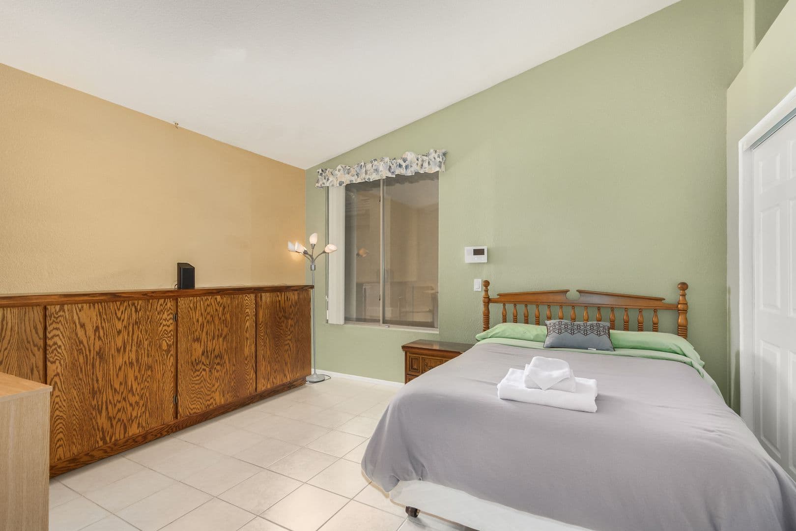 Peoria House: 8440 W Alex Ave