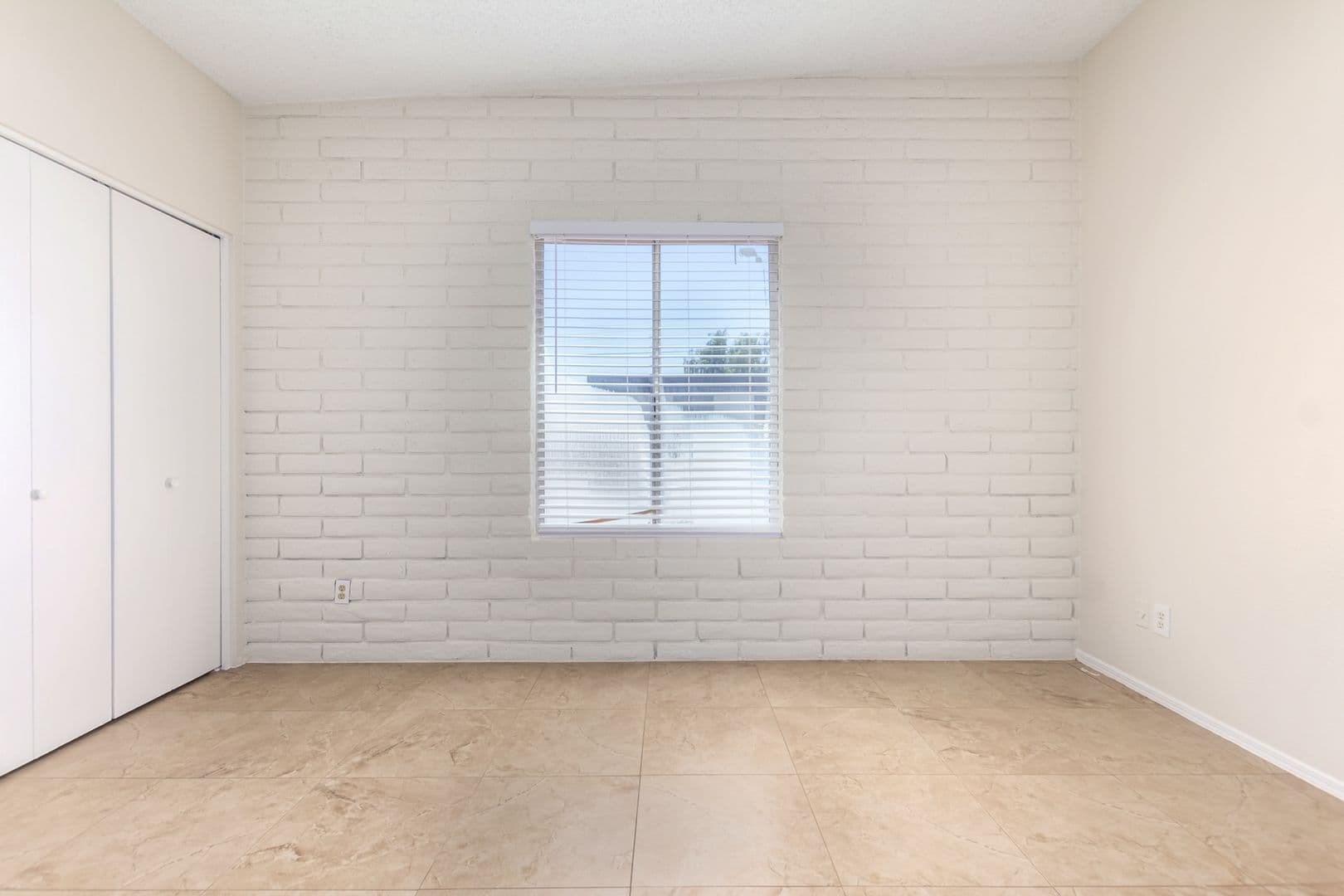 Tempe Condo: 1293 W 5th St