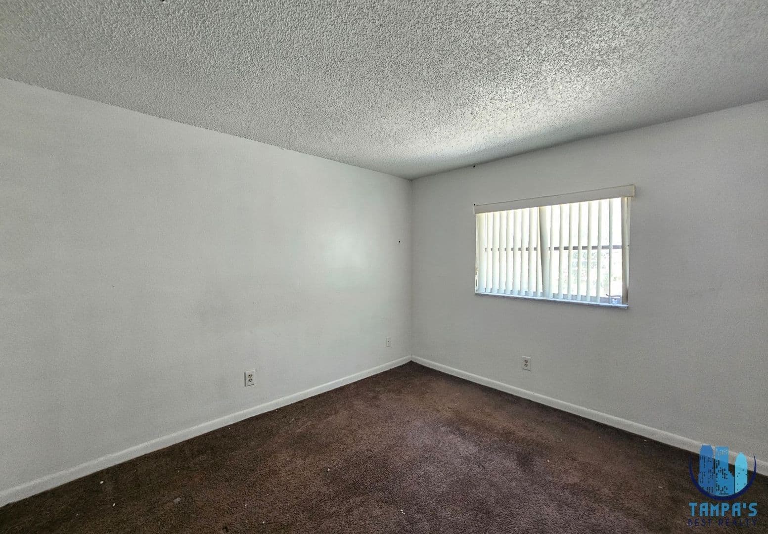 St Petersburg Apartment: 209 NW Jefferson Cir N