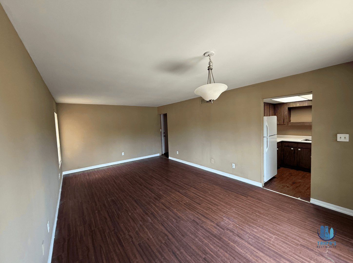 Tampa Apartment: 7610 W Powhatan Ave