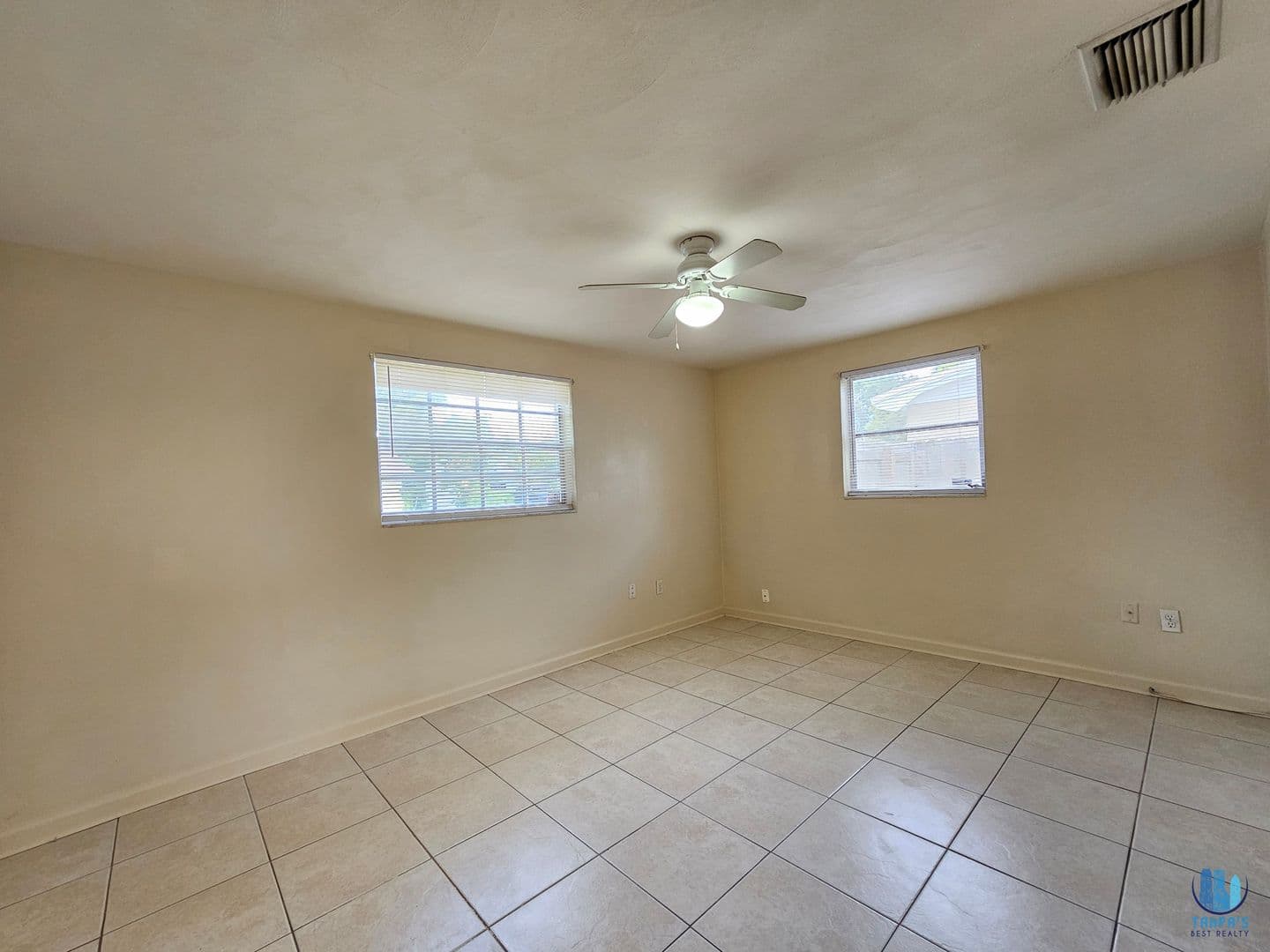 New Port Richey House: 4332 Newbury Dr.