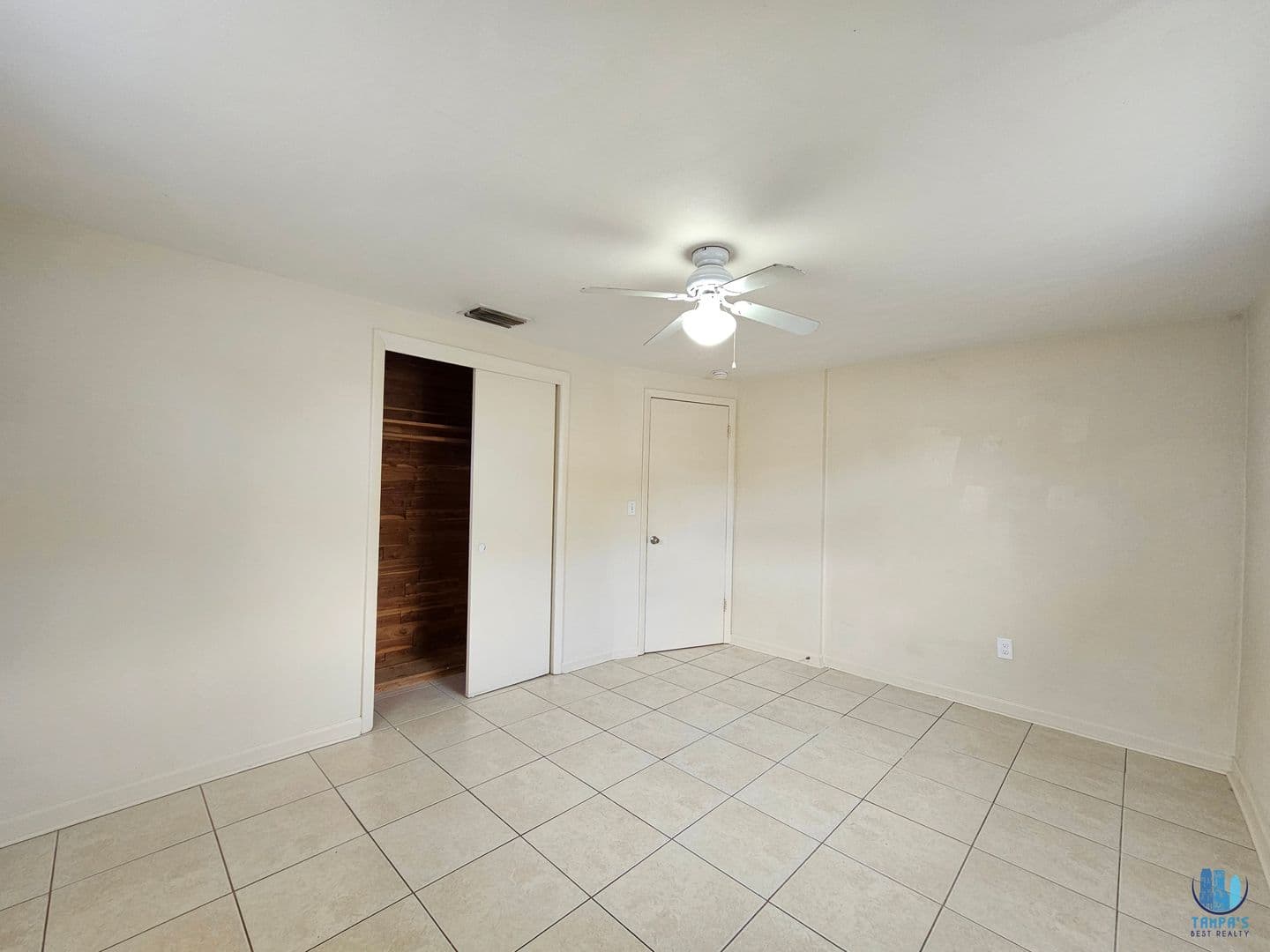 New Port Richey House: 4332 Newbury Dr.