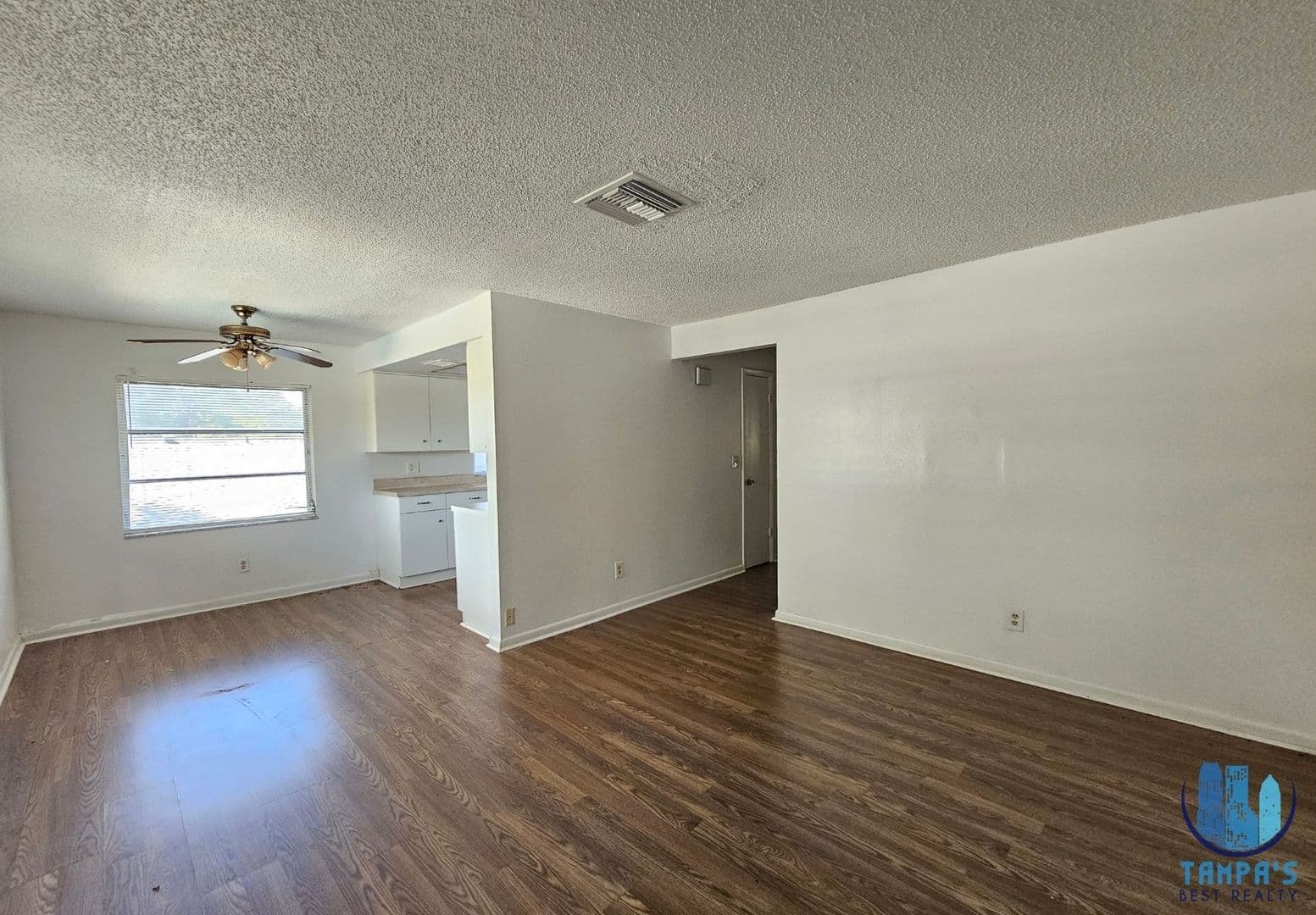 St Petersburg Apartment: 209 NW Jefferson Cir N