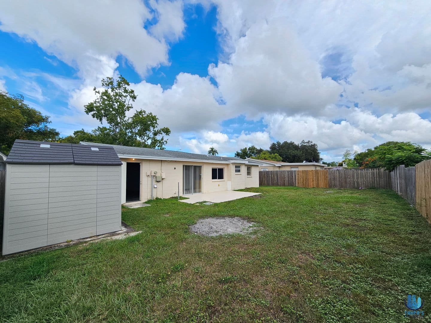New Port Richey House: 4332 Newbury Dr.