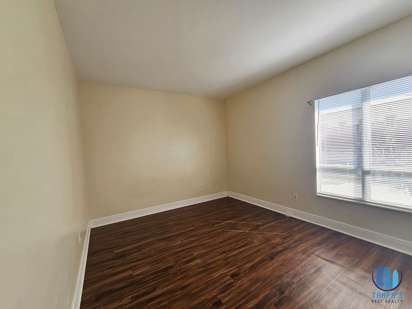 Tampa Apartment: 7611 Paula Dr