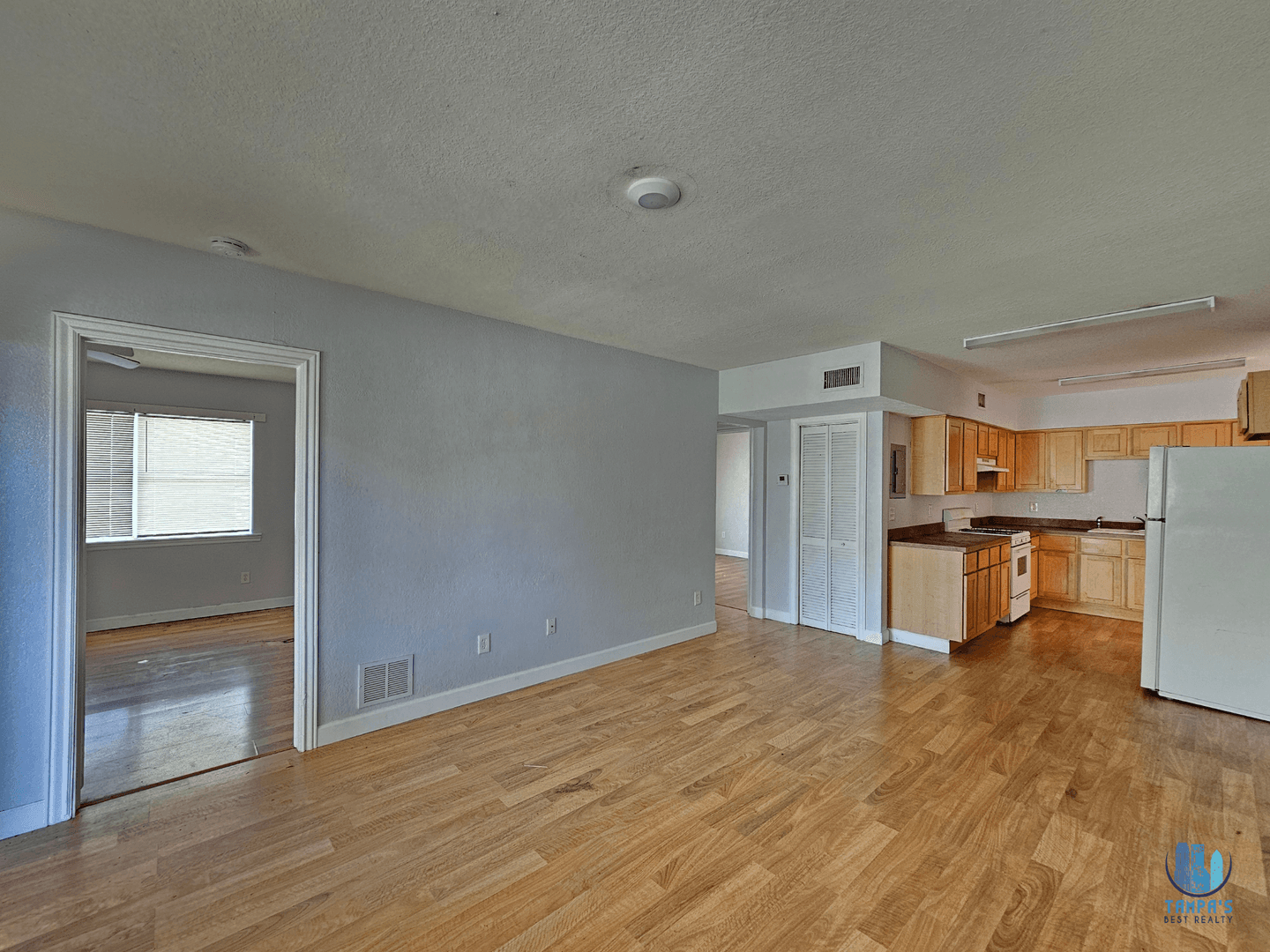 Clearwater Apartment: 1355 Drew St