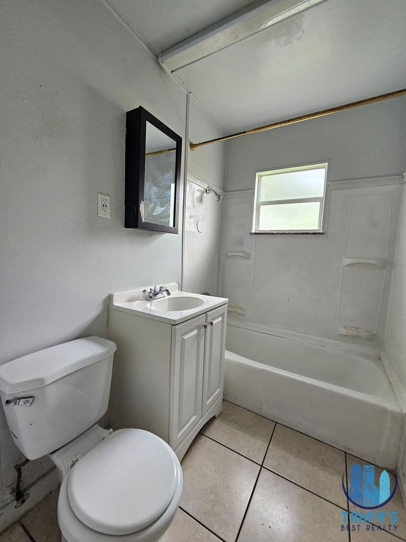 Lakeland House: 1212 W Marjorie St
