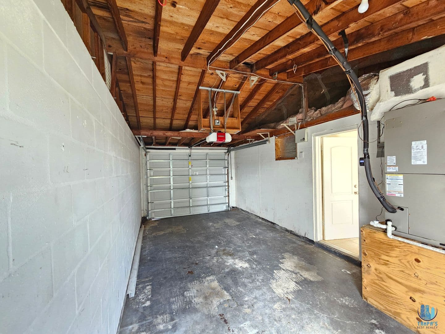 New Port Richey House: 4332 Newbury Dr.