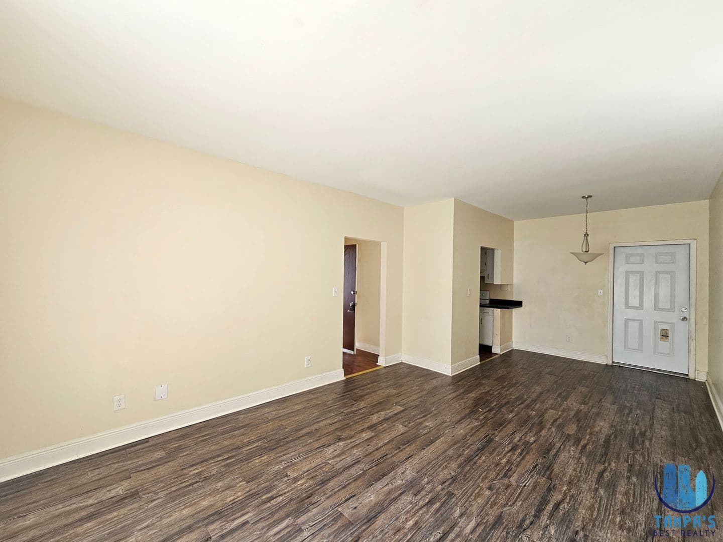 Tampa Apartment: 7611 Paula Dr