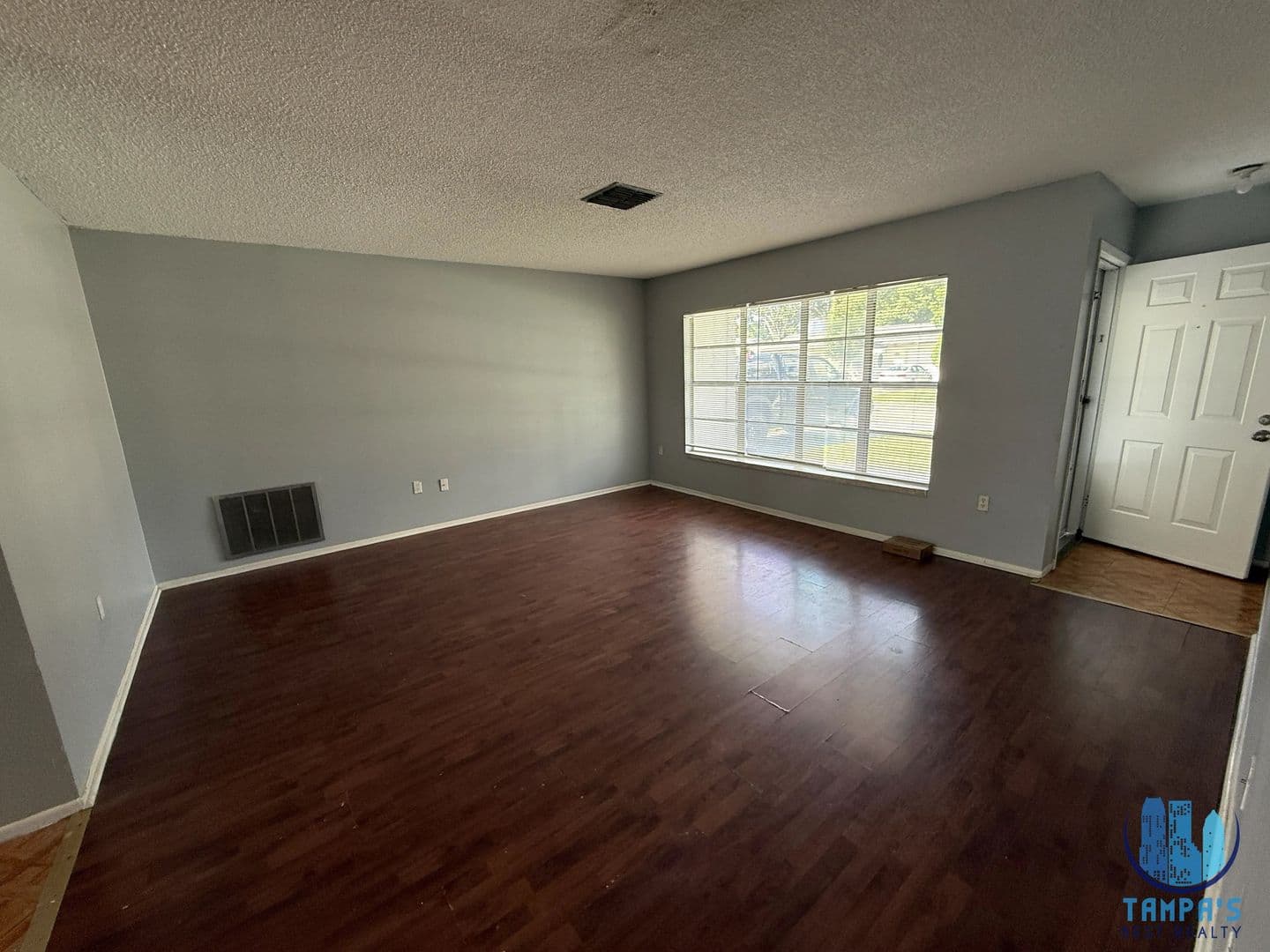 New Port Richey House: 5048 Lillilea Ln