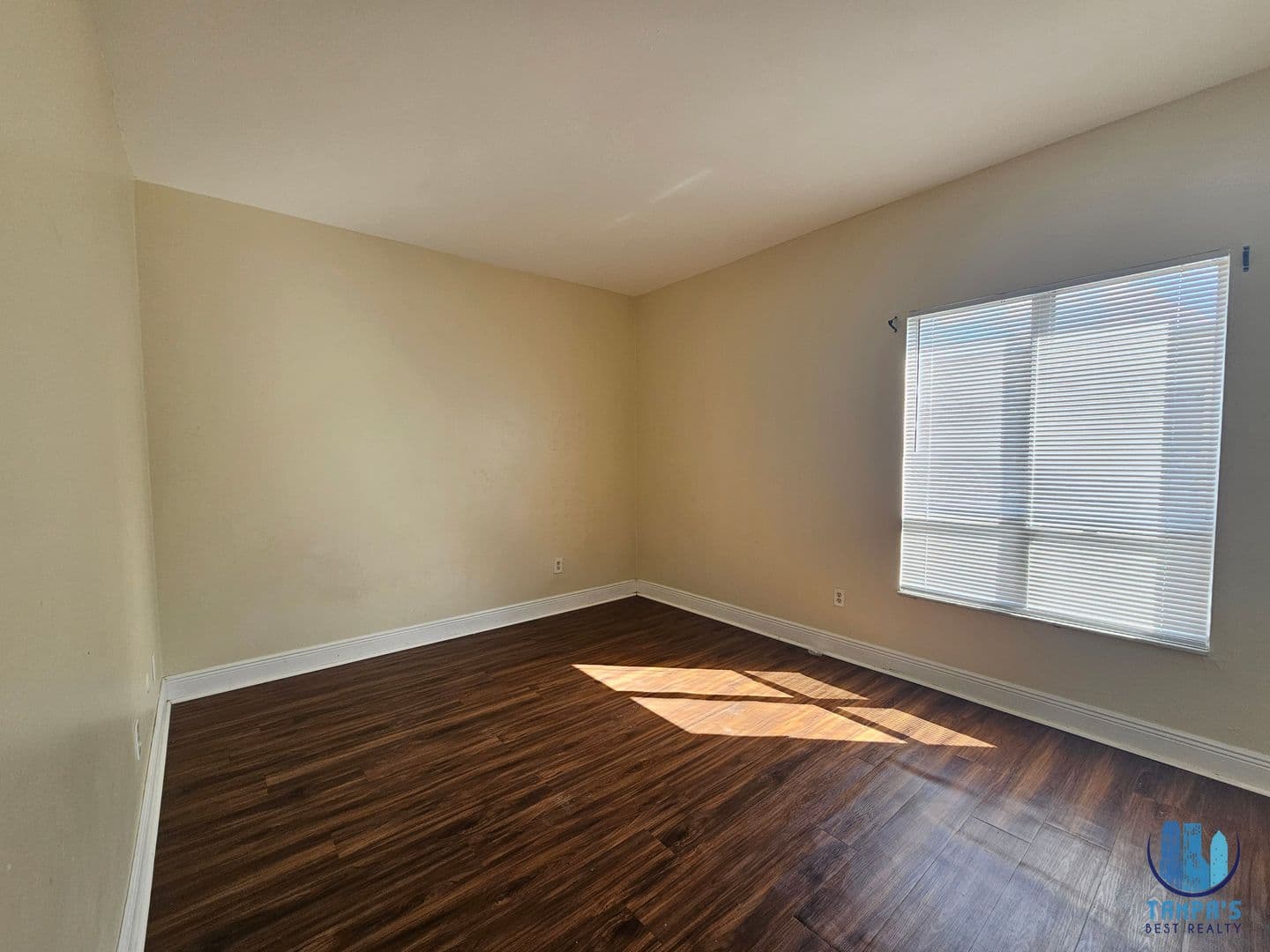 Tampa Apartment: 7611 Paula Dr