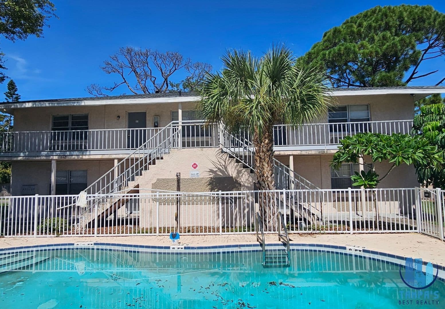 St Petersburg Apartment: 209 NW Jefferson Cir N
