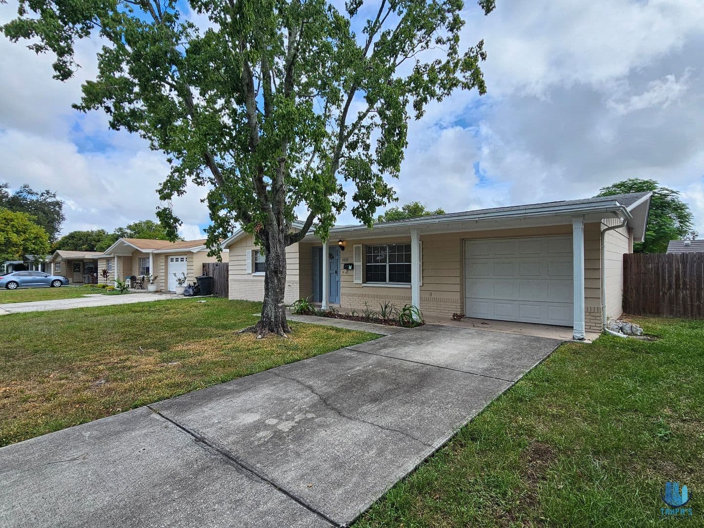 New Port Richey House: 4332 Newbury Dr.
