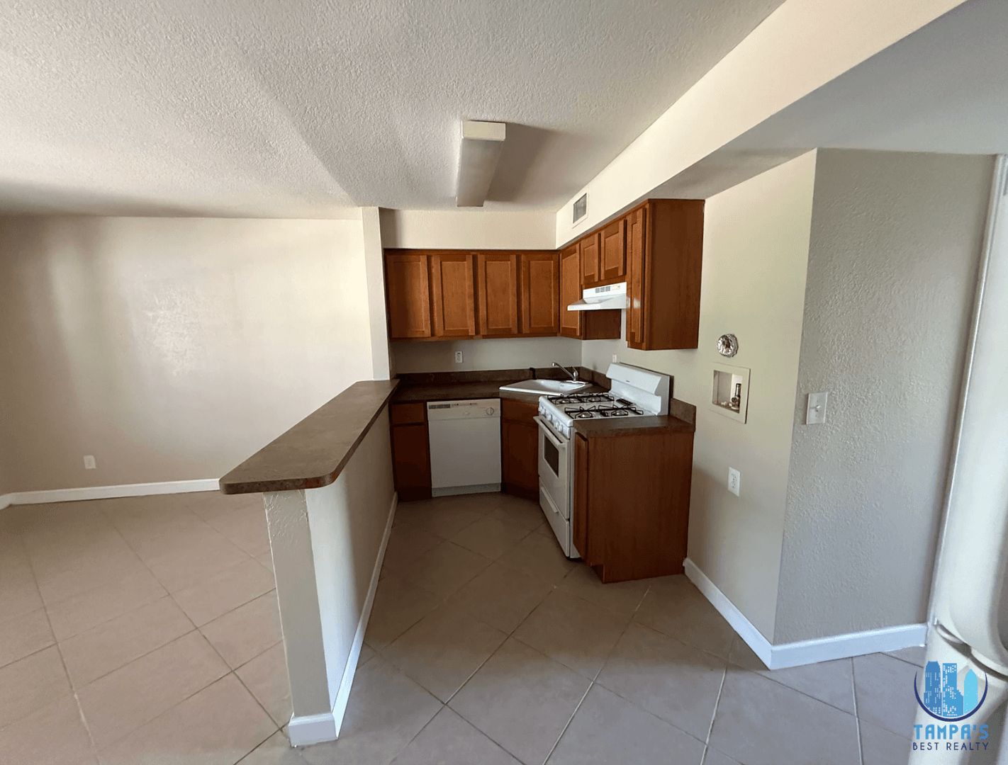 Clearwater Apartment: 117 N Evergreen Ave